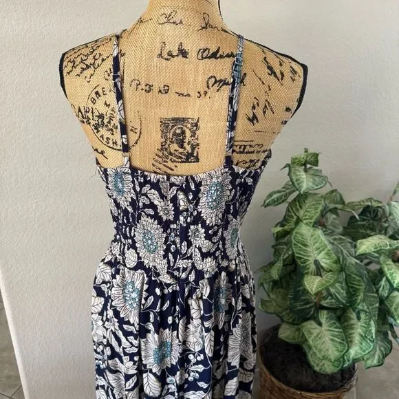 Boho Floral Maxi Dress - Navy & White - Picture 8 of 10